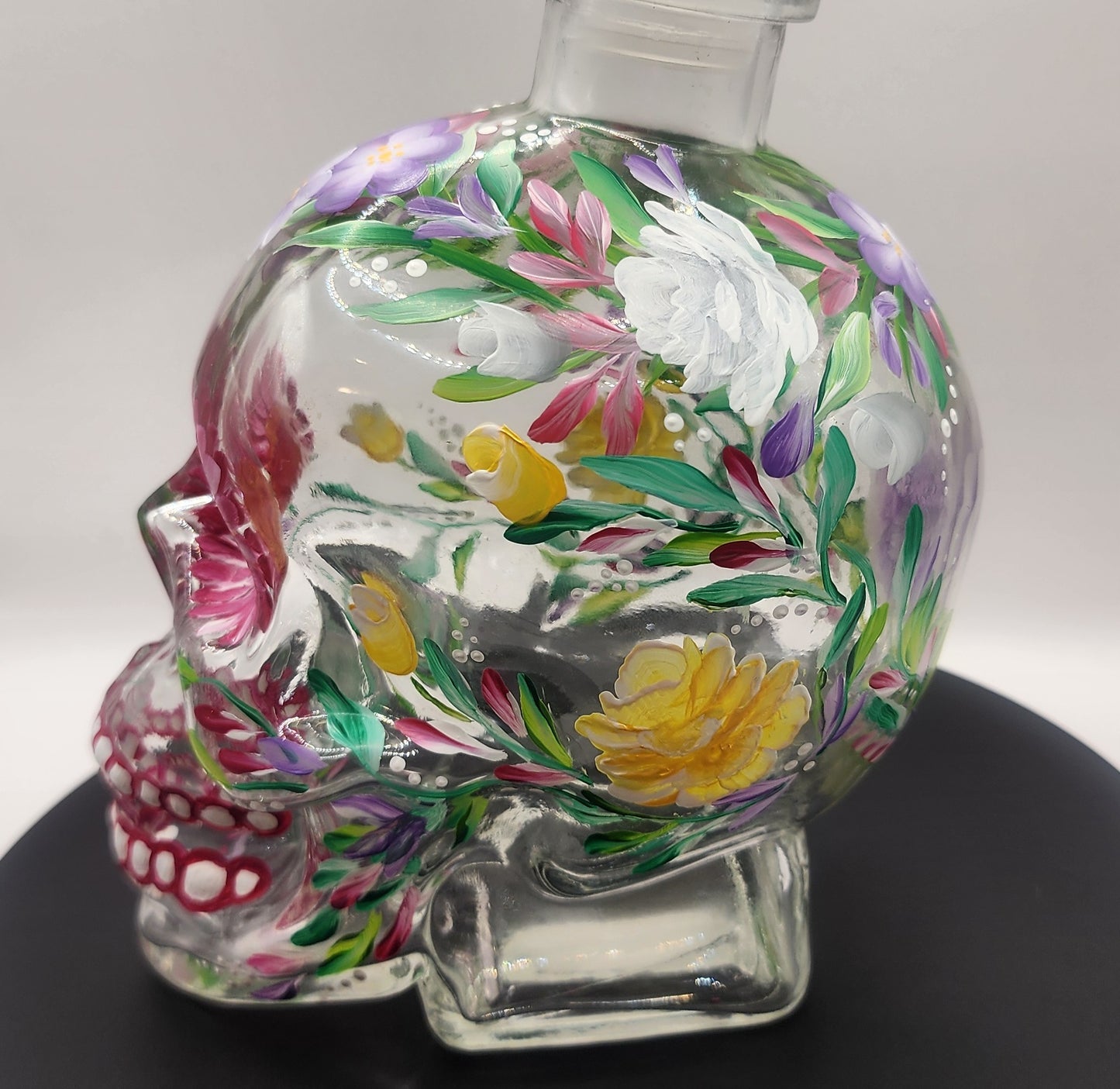 Fresh bouquet Skull Decanter Set